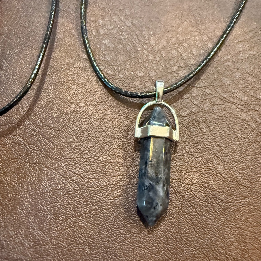 Elegant Silver and Gray Pendant Necklace